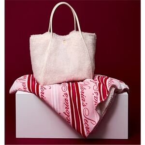 Victoria’s Secret Tote And Blanket Set Brand New